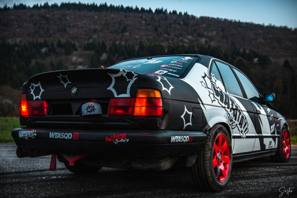 WATATA GARAGE 19 E34 DRIFT