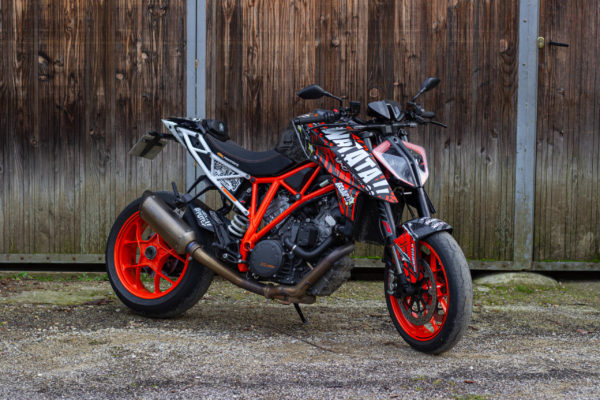 La KTM 1290 Superduke R Braap WATATA