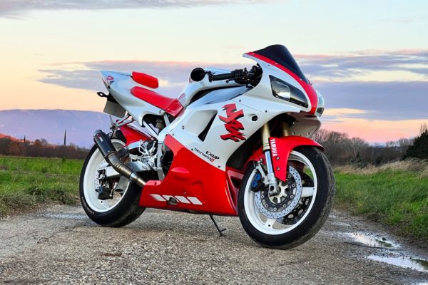 WATATA YAMAHA YZF-R1 YOUNGTIMER